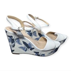 G.I.L.I. Wedges Saraya Leather Irovy & Blue Sandals with Buckle Closure NIB NWT